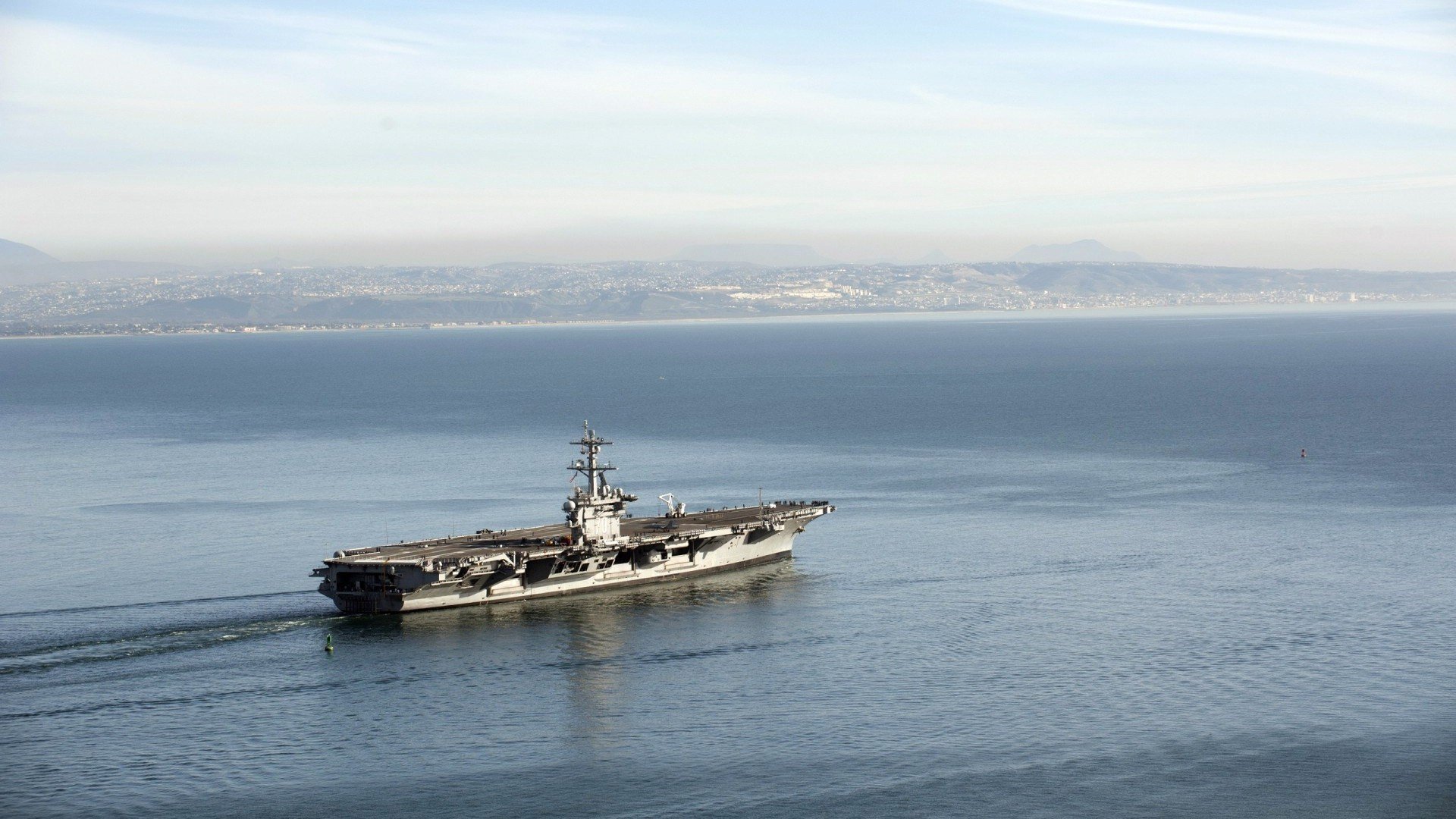 青少年足球国际巡回赛吸引大量青少年参与,培养未来之星,足球青少年赛事