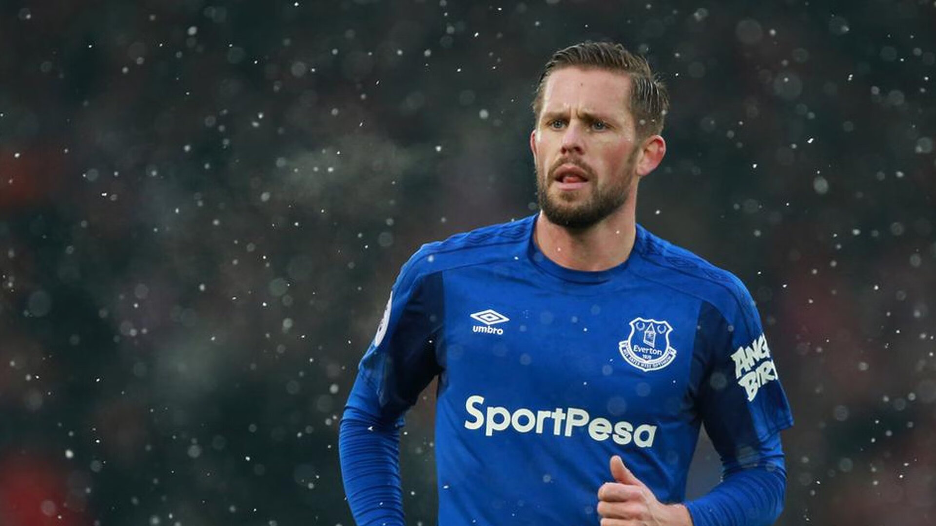 西甲泳坛秀，足球+多元化运动融合发展，西甲一号 游泳健身